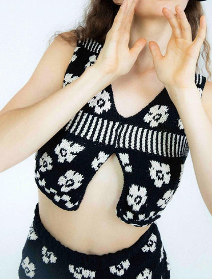 Floral Cropped Knit Vest