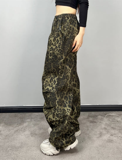 Relaxed Fit Leopard Print Pants