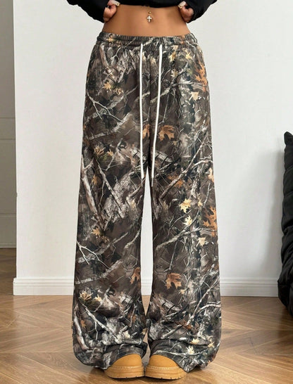 Wide-Leg Camo Printed Drawstring Pants