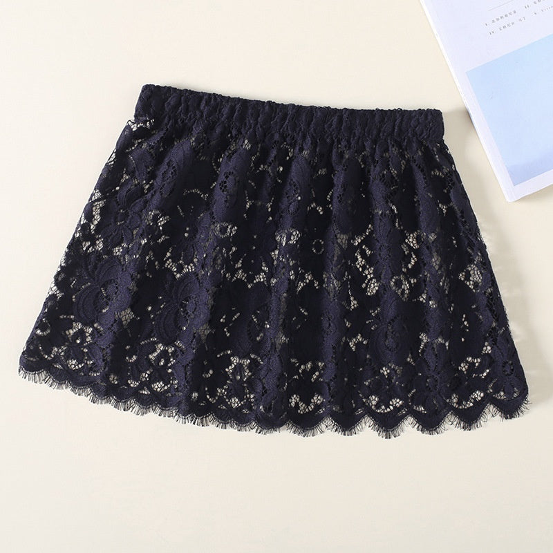 Lace-Trimmed Elastic Waist Mini Skirt