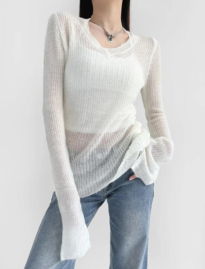 Fitted V-Neck Knit Top