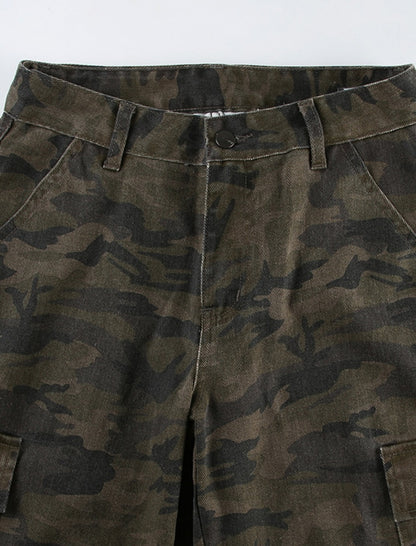 Camouflage Multi-pocket Relaxed-fit Jeans