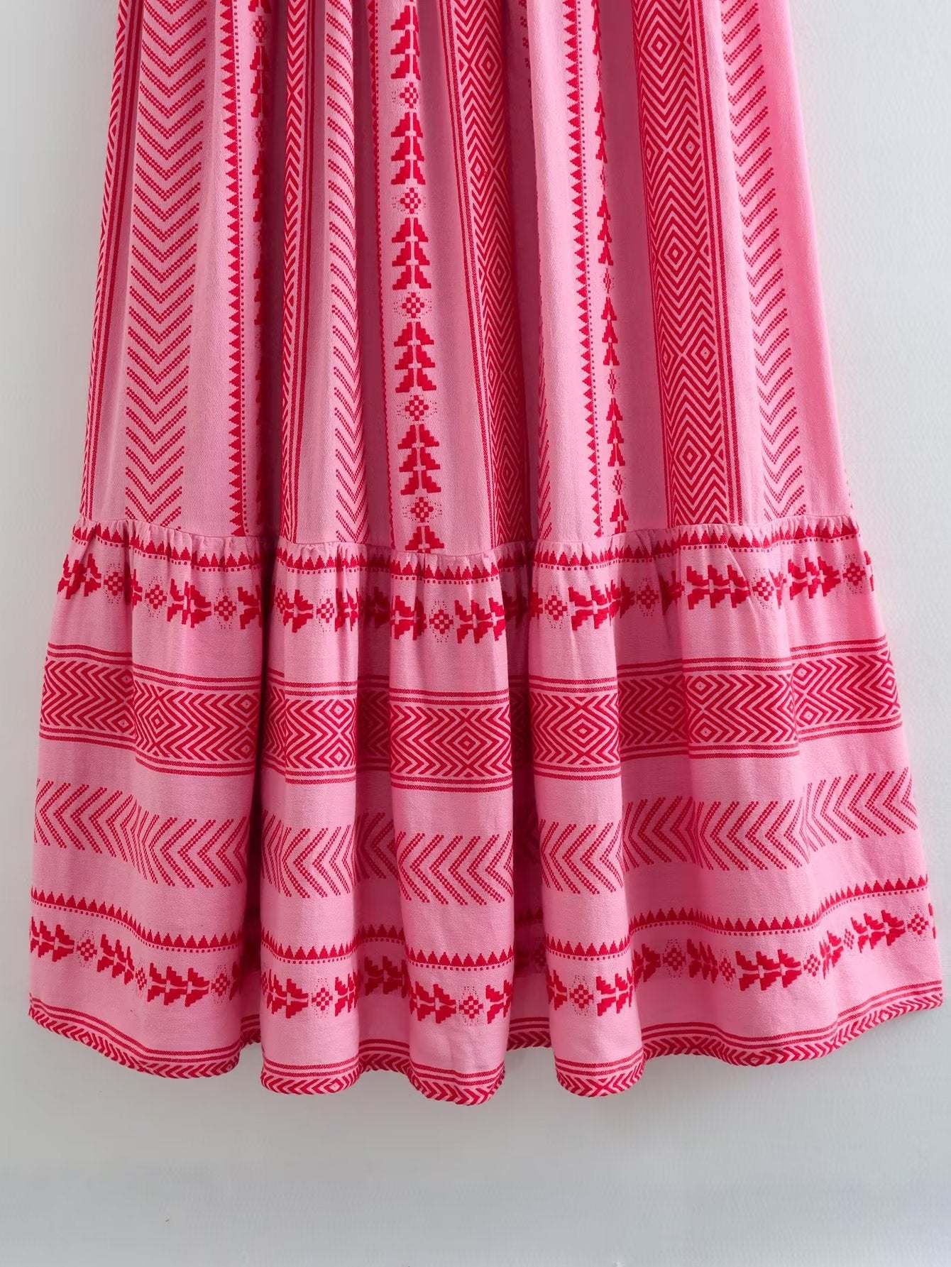 Graphic Pleated Strappy Maxi Dress