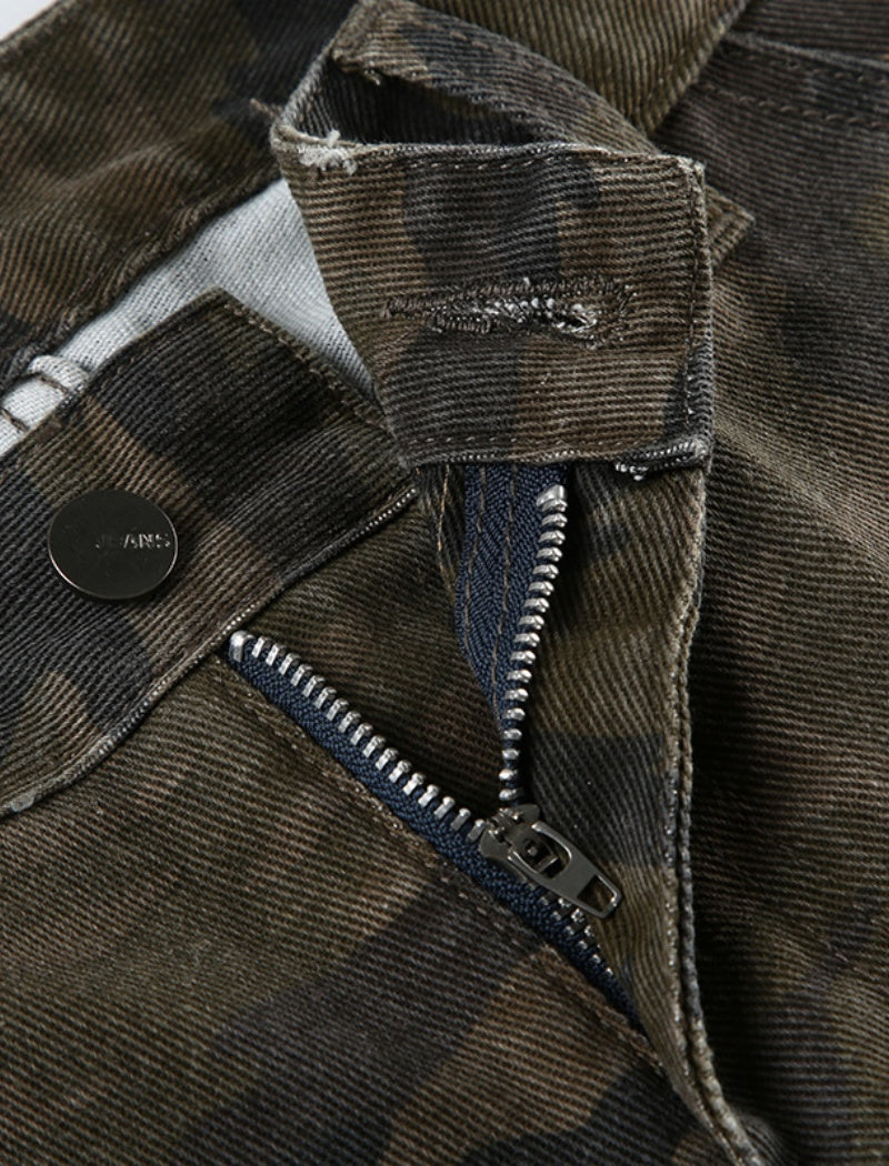 Camouflage Multi-pocket Relaxed-fit Jeans