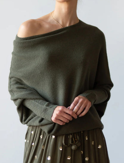 Off-Shoulder Oversized Knit Pullover