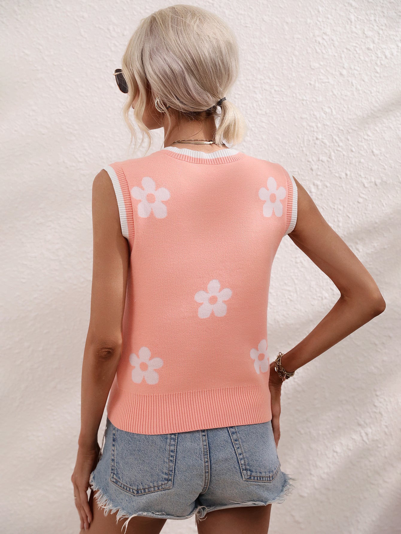 Floral Print V-Neck Sleeveless Knit Top