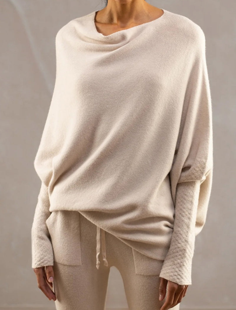 Off-Shoulder Oversized Knit Pullover