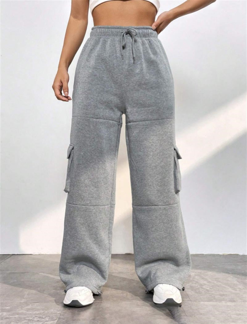 Wide-Leg Cargo Pants