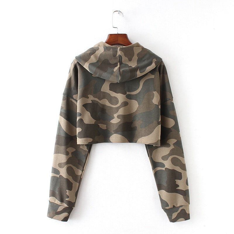 Camouflage Cropped Hoodie [NON-RETURNABLE]