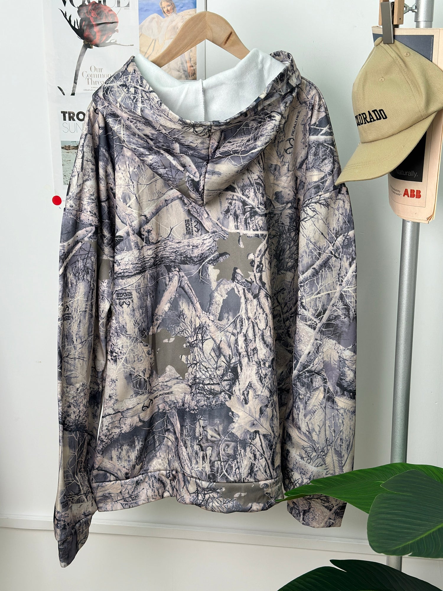 Camo Print Zip-Up Hoodie